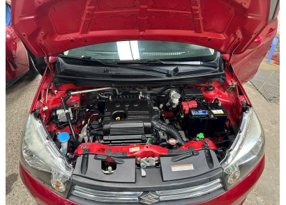 Vệ Sinh Khoang Động Cơ Ô Tô Chuyên Nghiệp Tại Garage Ô Tô Sơn Dương